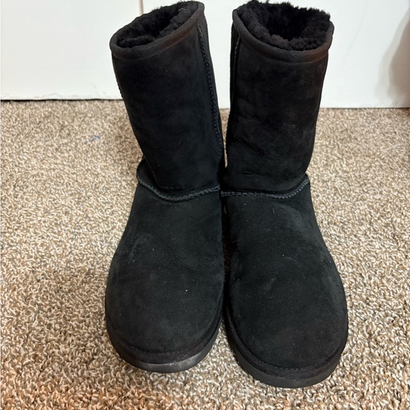 UGG Black Shearling Boots - Picture 2 of 10